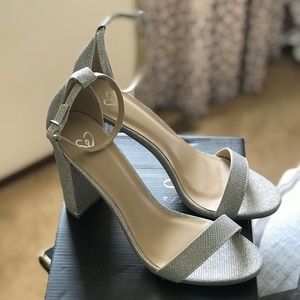 Special occasion silver glitter heels 🎉